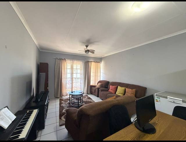 2 BEDROOM FLAT FOR SALE IN ARBORETUM